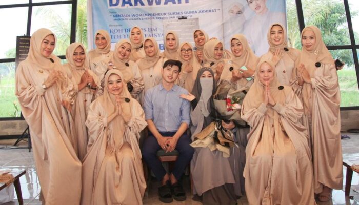 Tajir Muslimah Sumut Gelar Safari Dakwah Bersama Koh Dennis Lim