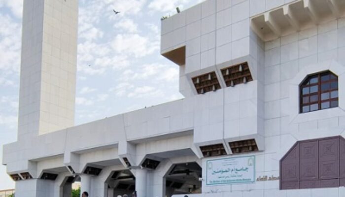 Masjid Siti Aisyah Di Tan’im Tempat Miqot Penuh Sejarah