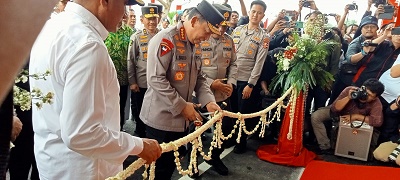 KAPOLRI Jenderal Listyo Sigit Prabowo meresmikan Rumah Sakit TK II Mas Kadiran Medan, Rabu (5/7). Waspada/gito ap