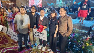 Jhon Kenedy Nadeak dan Dwarna Juara Pertama Festival Mangardang 2023