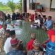 Panti Asuhan Darul Ikhlas Labuhanruku Santap Bubur Asyura