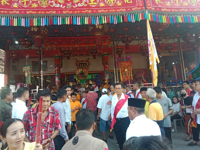 Etnis Tionghoa Tanjungbalai Ritual Bakar Duplikat Tongkang Etnis Tionghoa Tanjungbalai Ritual Bakar Duplikat Tongkang