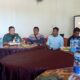 Dandim 0110/Abdya Letkol Inf Roqich Hariadi, saat menjamu para insan pers dan LSM, di aula Makodim. Kamis (6/7).Waspada/Syafrizal