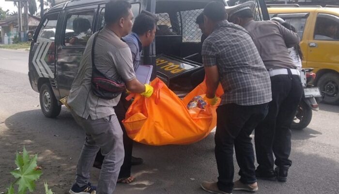 Warga Temukan Mayat Tanpa Identitas Di Pinggir Jalan