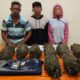 Tim Opsnal Satuan Reserse Narkoba Polres Lhokseumawe menangkap tiga pengedar narkotika dan menyita 7 Bal ganja di Desa Paya Lhok, Kecamatan Muara Dua, Kota Lhokseumawe, Sabtu (8/7). Waspada/Zainuddin Abdullah