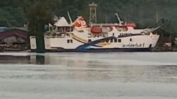Ferry KMP Aceh Hebat 1 sandar di Pelabuhan Cargo Lama Sinabang. Waspada/Rahmad/Dok