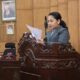 SEKRETARIS Partai Golkar DPRD Kabupaten Batubara Rizky Aryetta, S.ST saat menyampaikan pandangan umum fraksi terhadap nota KUA - PPAS R-APBD tahun 2024.Waspada/Iwan Has