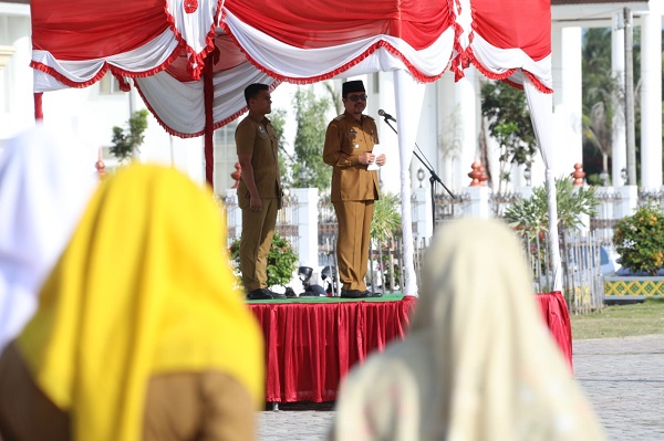 Apel gabungan para ASN dan seluruh pejabat untuk menyatakan netralitas menghadapi pelaksanaan Pemilu 2024, Senin (3/7). (Waspada/ist)
