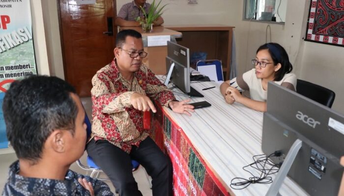 Bupati Toba Sidak Ke Dinas PMPTSPKK