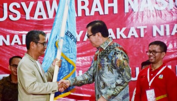 Yaatulo Gulo Terpilih Secara Aklamasi Sebagai Ketua Umum HIMNI