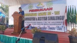 Ketua PW Muhammadiyah Sumut, Prof Hasyimsyah Nasution, MA, saat menyampaikan sambutan dalam rangka pembukaan Musyda ke 8 Muhammadiyah dan Aisyiyah Kab. Simalungun, di halaman SD Muhasaba Serbalawan, Sabtu (15/7).(Waspada/Hasuna Damanik).
