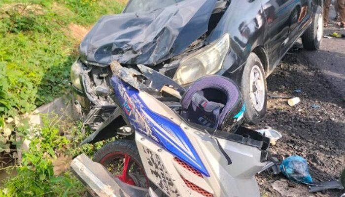 Di Jalan P.Siantar-Medan Kijang Inova Kontra Dua Sepeda Motor, 1 Tewas 3 Luka-luka
