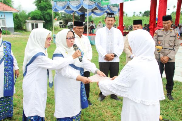 Peringatan Tahun Baru Islam 1445 H di Padanglawas dirangkai dengan Pelantikan BKMT Kabupaten Padanglawas. (Waspada/Idaham Butar Butar/B)