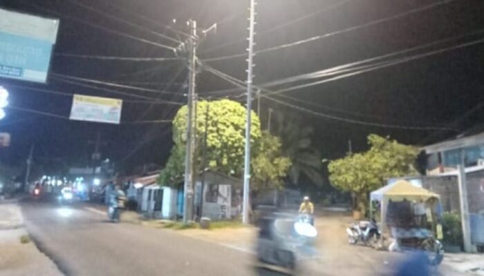 Keberadaan Lampu Sorot Sangat Bermanfaat Bagi Masyarakat