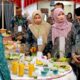 Ketua TP-PKK Kabupaten Pidie Ny Suaidah Sulaiman dampingi Pj Bupati Pidie pantau pelaksanaan lomba cipta menu B2SA tingkat Kabupaten Pidie di Pendopo Bupati, Kamis (20/7). Waspada/Muhammad Riza