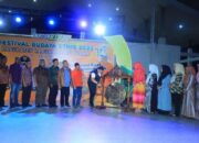 Bupati Tutup Malam Pagelaran Etnis Budaya