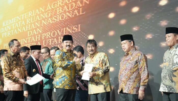 Wali Kota Binjai Terima Sertifikat Aset Pemerintah Daerah