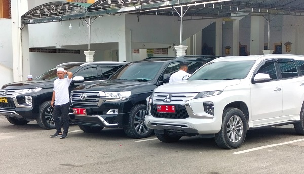 Mobil dinas Wabup Madina bermerk Mitsubishi Pajero Putih berplat polisi BB 2 R. Mobil dinas Wabup Hyunday 2021 tak diketahui di mana. Waspada/Ist