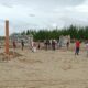 Terlihat panitia lokal terus bekerja keras mempersiapkan sarana dan prasarana di kawasan Pantai Bozihona tempat dilaksanakannya Munas VI HIMNI. Waspada/Ist.