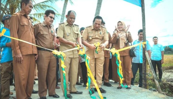 Wali Kota P.Sidimpuan Resmikan Jalan Usaha Tani Desa Goti