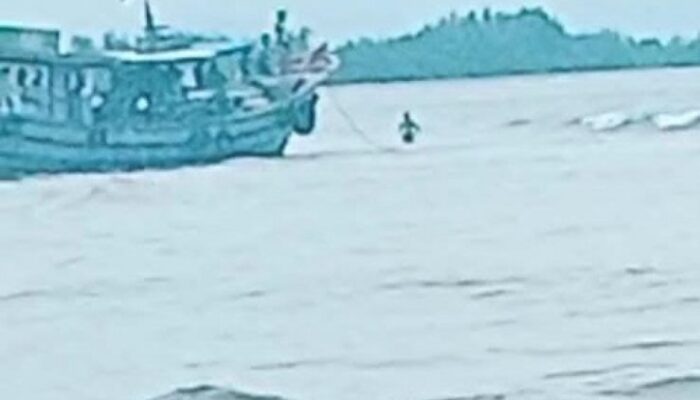 Muara Singkil Dangkal, Nelayan Mengeluh Boat Sering Kandas