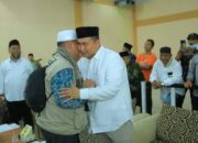 Bupati Sambut Jamaah Haji Labura Di Medan