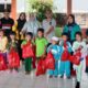Kadis Pendidikan Kota Binjai Edi Mulia foto bersama guru dan siswa PAUD. (Waspada/Ist).