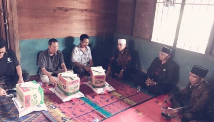 Baznas Palas Bantu Keluarga Korban Kebakaran Tiga Rumah