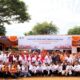 SIMULASI Rencana Tindak Darurat (RTD) bendungan TSF Martabe berhasil diselenggarakan pada 6 Juli 2023 di Batangtoru, Tapanuli Selatan. Usai simulasi, masyarakat berfoto bersama General Manager Operations PT Agincourt Resources Rahmat Lubis (tengah berseragam jingga), Inspektur Daerah Tapanuli Selatan Ali Imran, Kapolsek Batangtoru AKP Tona Simanjuntak, dan Danramil 01/Batangtoru Kapten Inf Sirait,Minggu (9/7/2023). Waspada/Ist