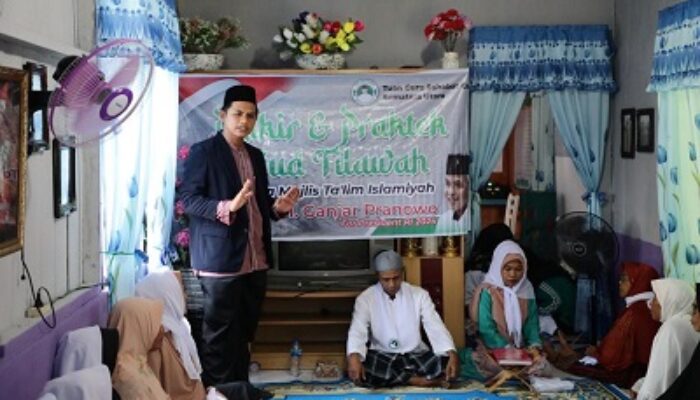 TUAN Guru Ganjar Edukasi Masyarakat Di Tebing Tinggi Seputar Sujud Tilawah