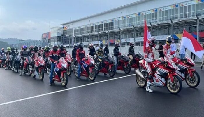 Honda CBR Track Day Wujudkan Impian Pecinta Sport