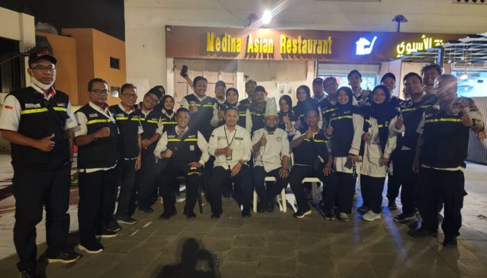Bakso Chef Umar Di Jabal Uhud Jadi Incaran Di Tanah Suci (Habis)