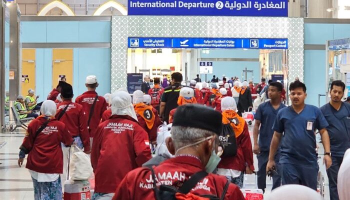 Bandara Madinah Closing