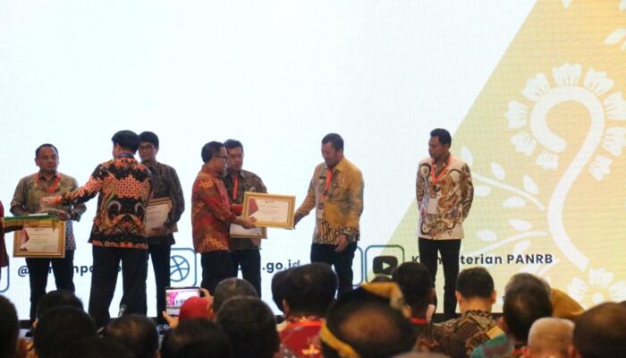 Di Indonesia, Hanya Bener Meriah Terima Penghargaan Pemenuhan Kebutuhan Guru