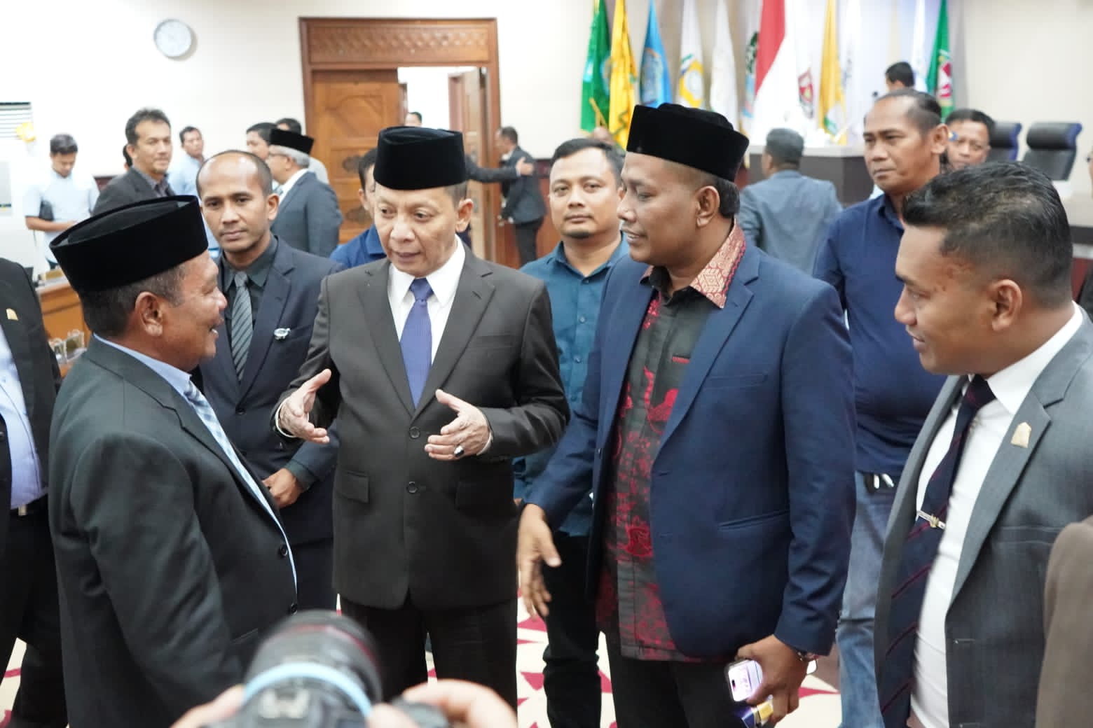 Pj Gubernur Diminta Lanjutkan Peningkatan Jalan Singkil-Kuala Baru