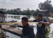 Diwarnai Letusan Senjata Api, Puluhan Pria Berambut Cepak Rusak Rumah Warga Di Belawan