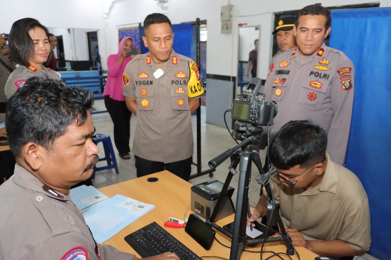 Kapolres P. Siantar Cek Pelayanan Publik