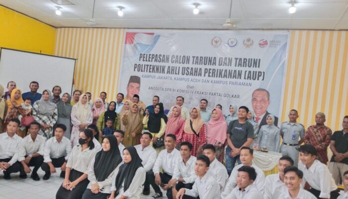 Salim Fakhry Lepas Sejumlah Calon Taruna Politeknik AUP Di Agara
