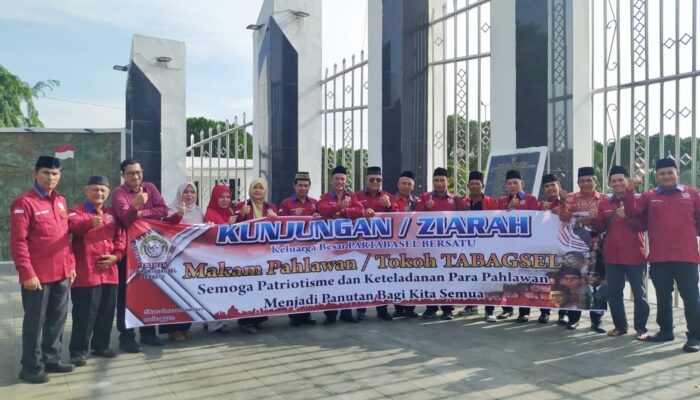 Partabagsel Bersatu Ziarah Ke Makam Pahlawan Dan Pekuburan Mandailing