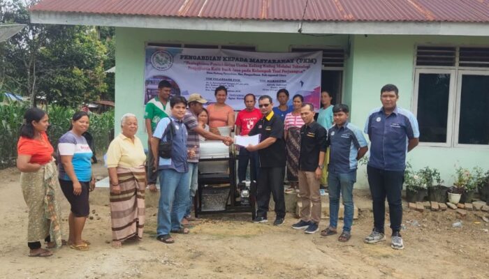 Unimed Bantu Petani Tingkatkan Produksi Pengolahan Buah Aren