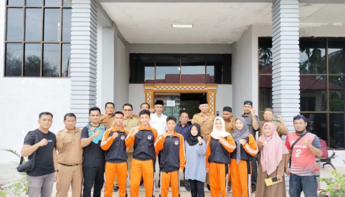 Kacabdin Lepas Kontingen KOSN SMAN 3 Langsa Ke Gayo Lues