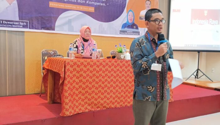 Dosen Fisipol UMA Beri Penguatan Kompetensi Wartawan Di Siantar