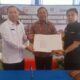 Penandatanganan MoU antara Sekda Kabupaten Deli Serdang Timur Tumanggor dan Regional CEO BRI Medan Aris Hartanto, disaksikan Kepala OJK Regional 5, Bambang Mukti Riyadi, pada acara Program Inkubasi Ekosistem Keuangan Inklusif di Desa Wisata Sawah Pematang Johar, Kabupaten Deli Serdang, Rabu (9/8).