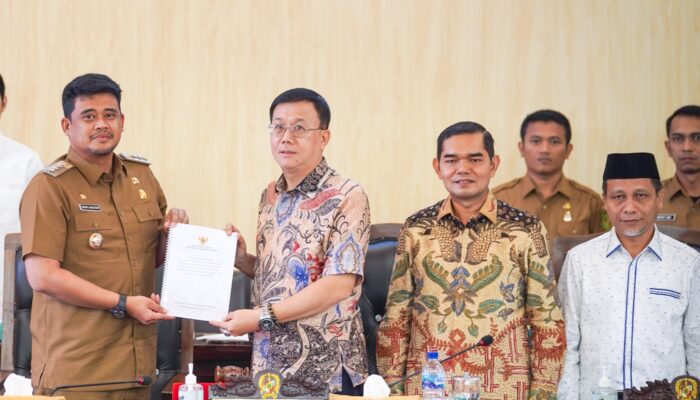 Ranperda Pemberian Insentif & Kemudahan Penanaman ModalBeri Kepastian Hukum, Sejahterakan Masyarakat