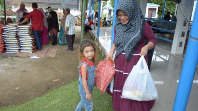 Pemkab Aceh Besar Gelar Pasar Murah Untuk Warga Pulo Aceh