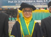 Hafnidar Sah Jadi Profesor Di Unmuha