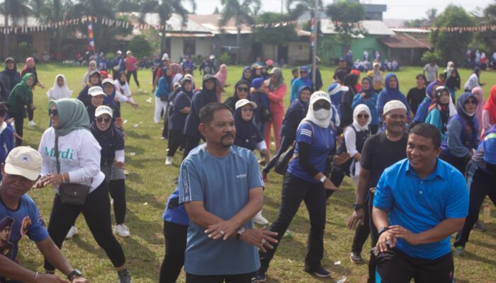 Ribuan Warga Deliserdang Senam Sehat Siaga Perubahan Bersama Rahudman