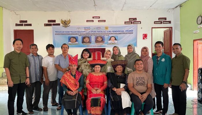 Tim PKM Unimed Gelar Pelatihan Uis Karo Di Desa Kutabuluh