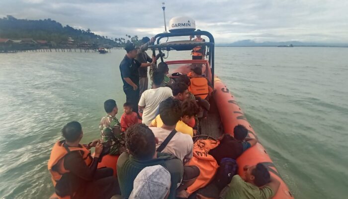 Kapal Nelayan Karam Di Pulau Tamang, 14 ABK Selamat