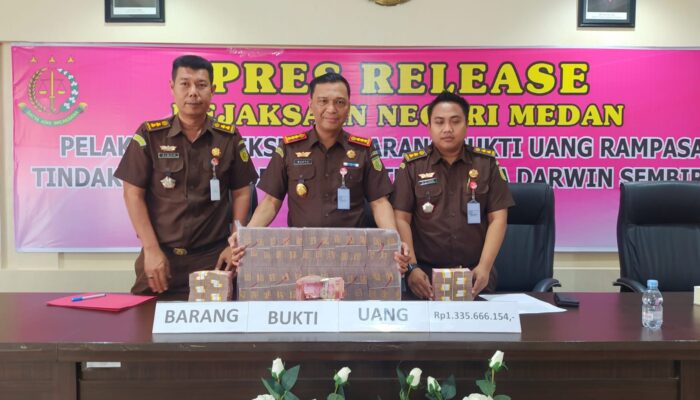 Kejari Medan Eksekusi Uang Rampasan Terpidana Korupsi PT PSU Senilai Rp 1,3 M